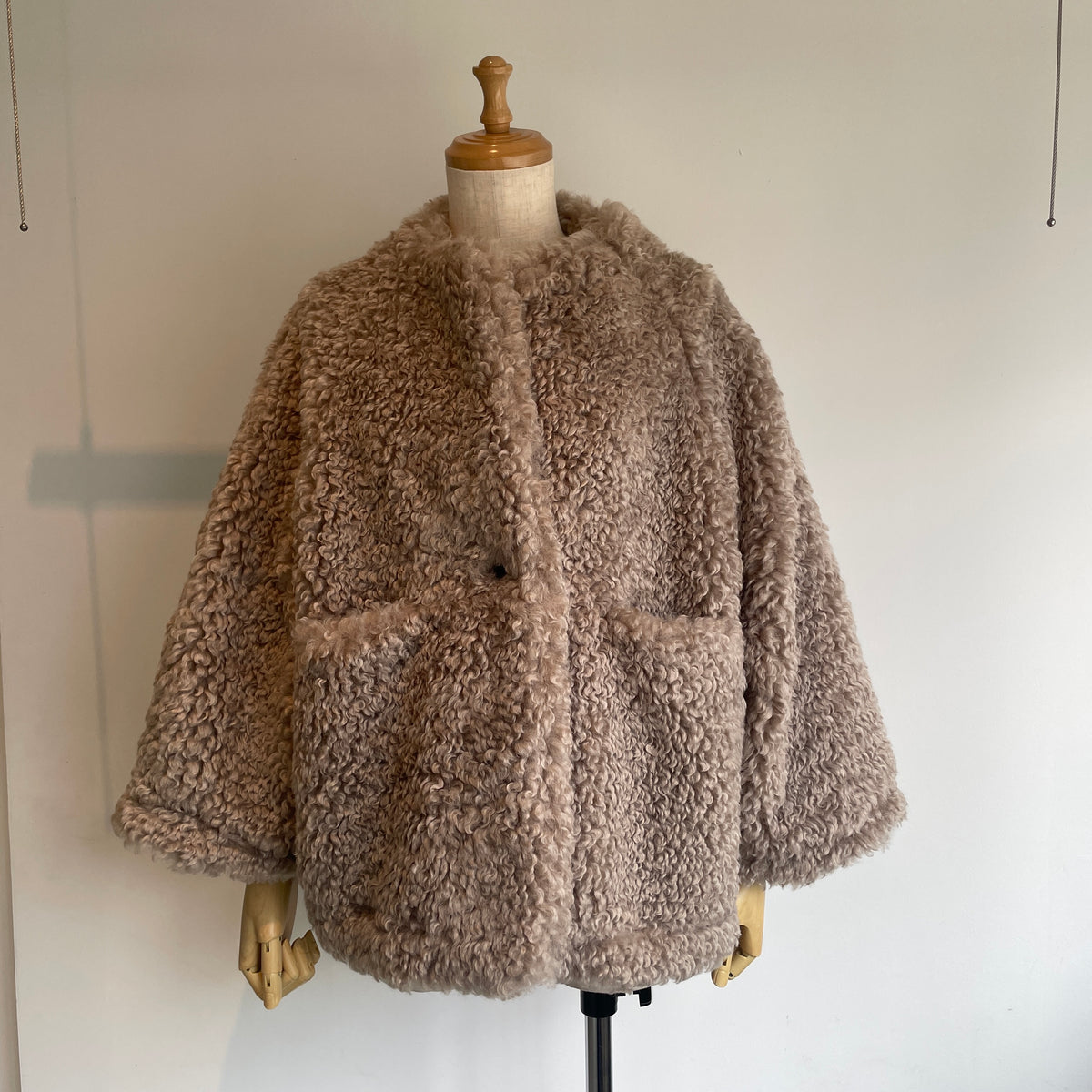 SI HIRAI//WIDE SLEEVE SHORT COAT  CHAW26-8015