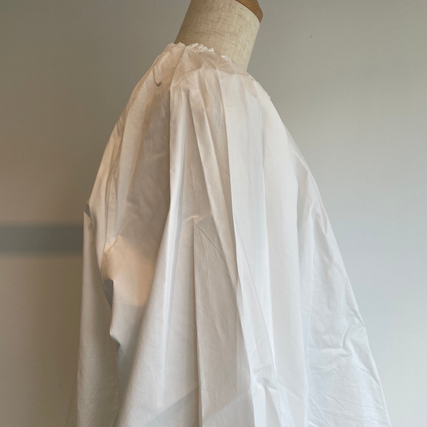 universaltissu//ナチュラルタイプライター/ギャザーパフBL UT260BL003