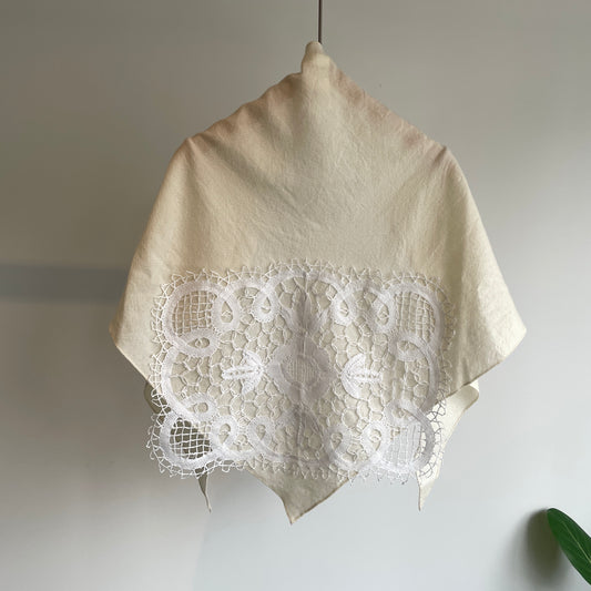Heriter //triangular shawl H0-00-8001