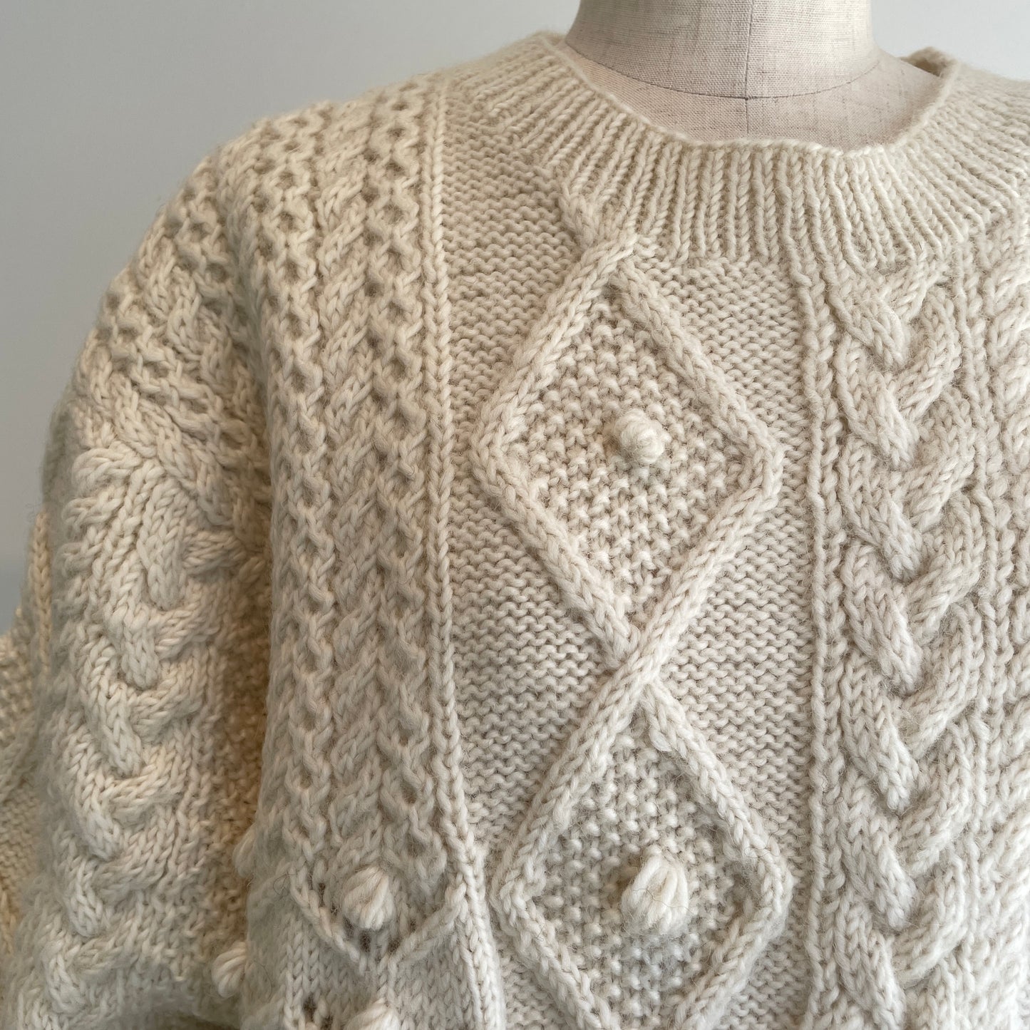 yuni //ネパールハンドニット　PO 1701KN004252