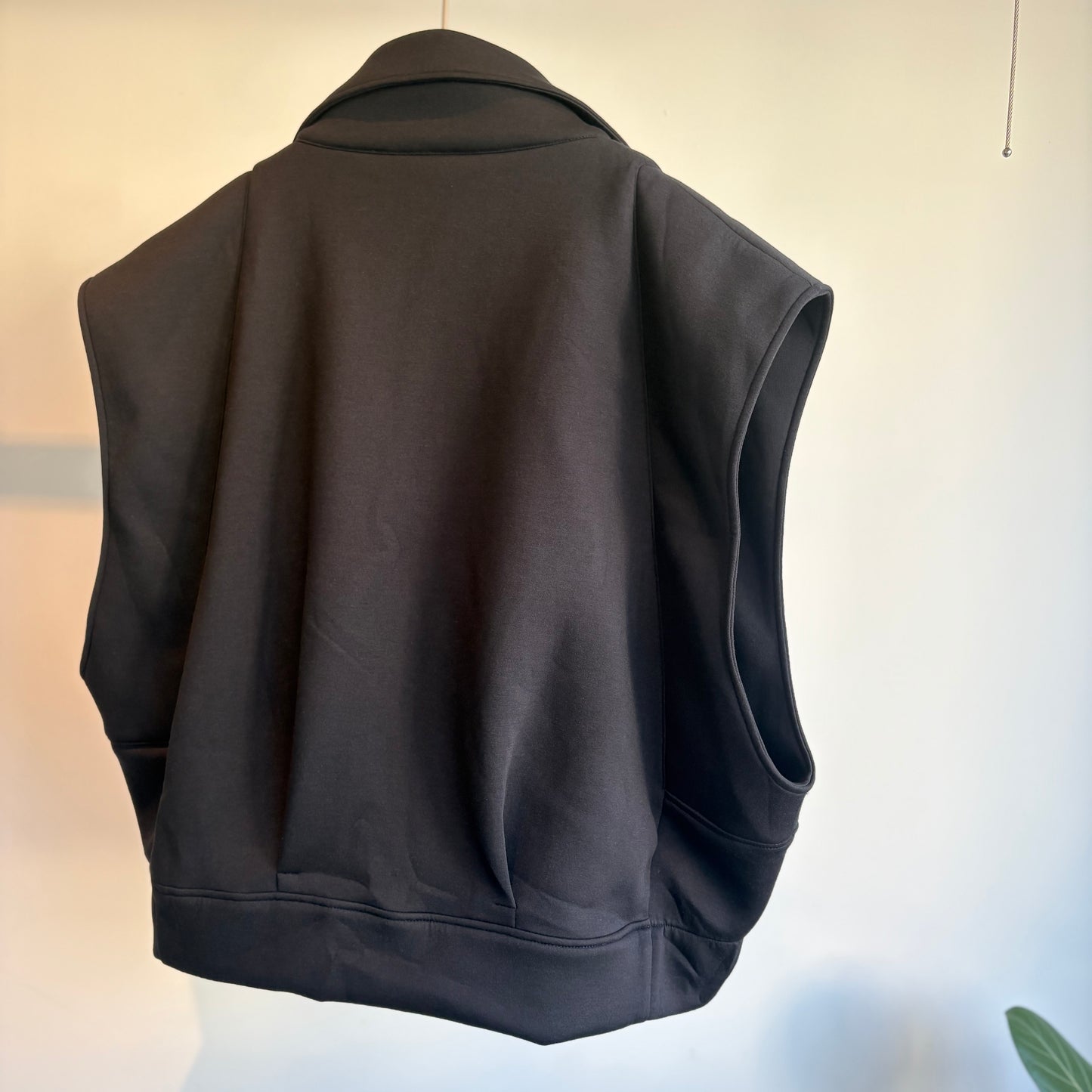 ALWEL//SLEEVELESS JACKET  AIR-10