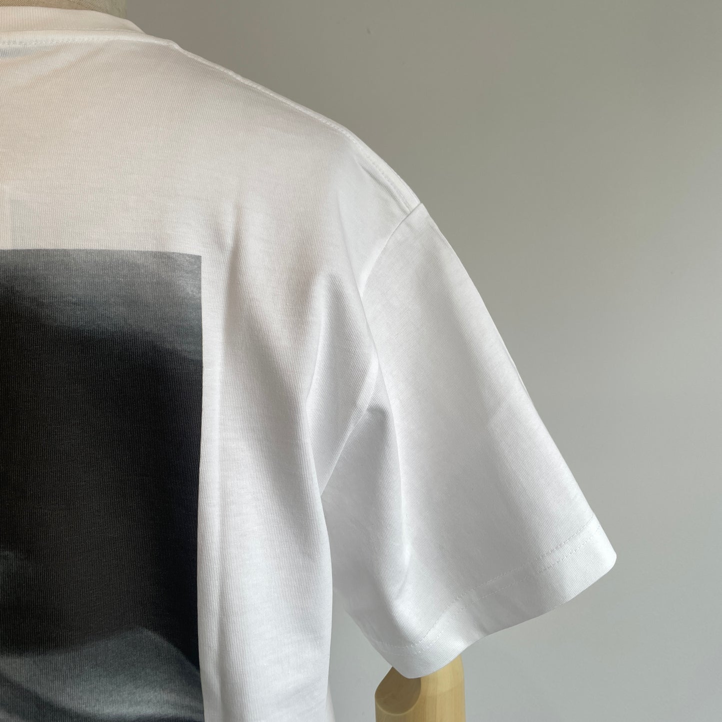 iki//ファインジャージー天竺 ウェーブロゴ Tシャツ　3101CT021261
