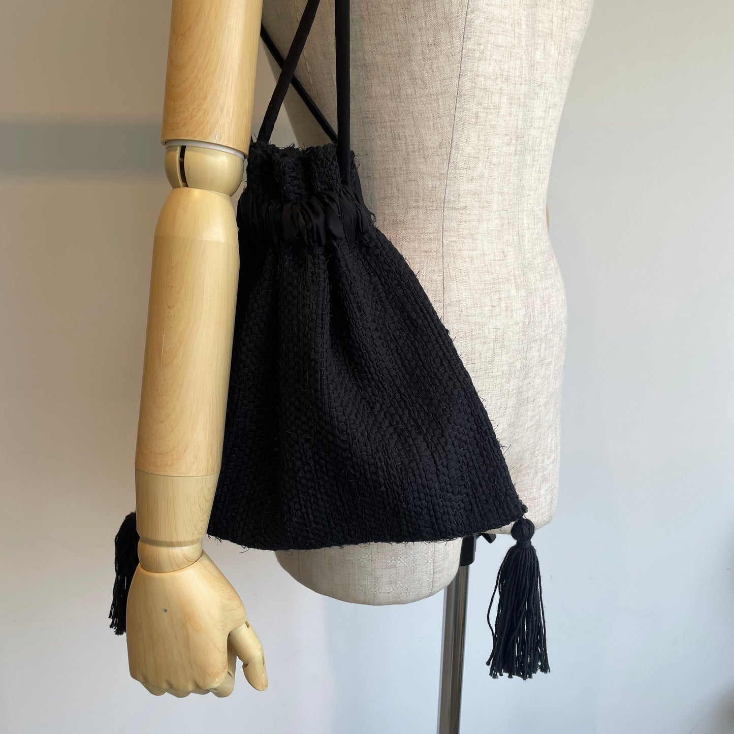 TEORI WORKS//tassel kinchaku