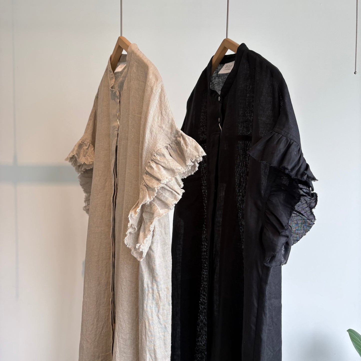 yuni//60/1Linen gather sleeves OP    1701OP026261