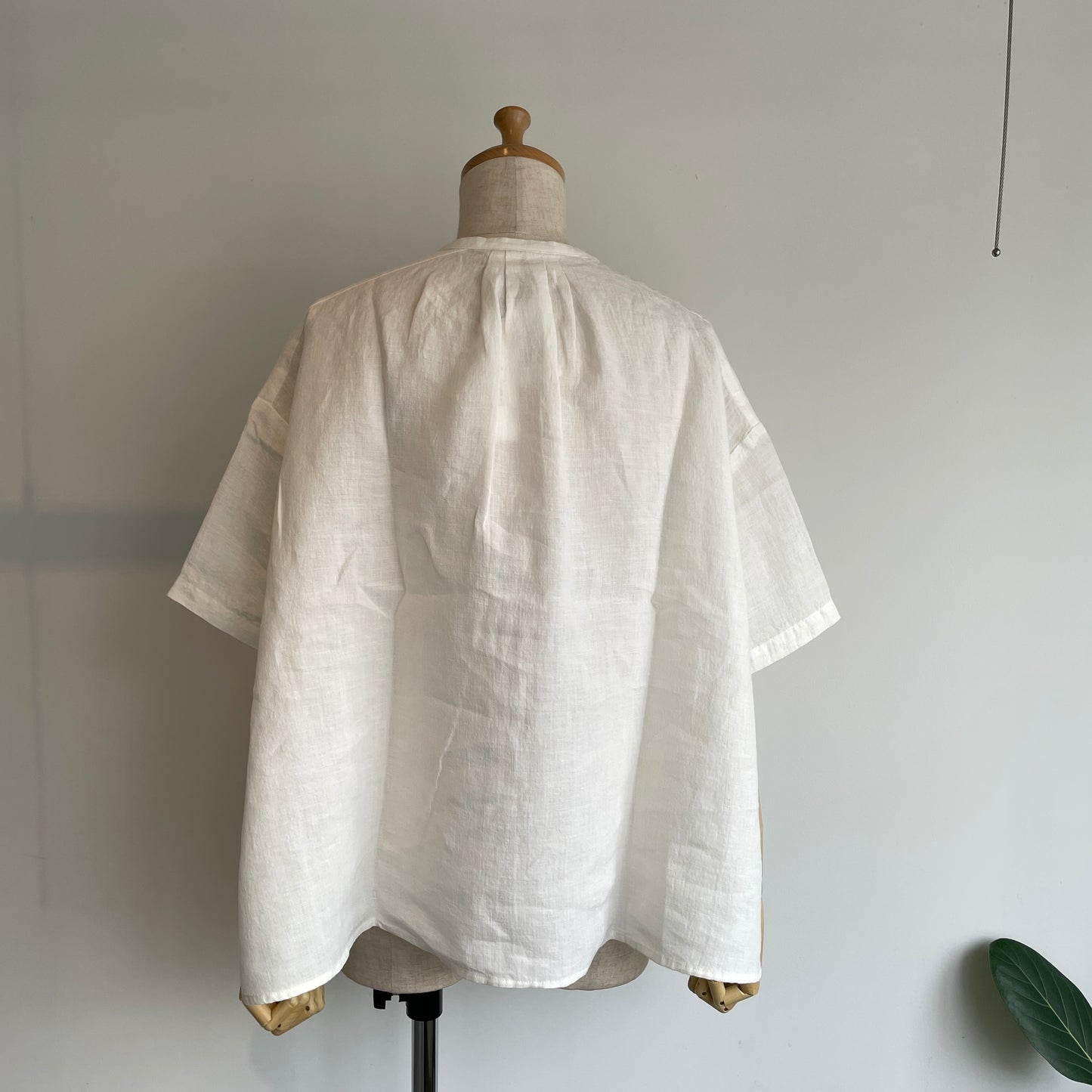 handsofcreation//60/-Linen桐七炊きラッフル半袖BL 01630636