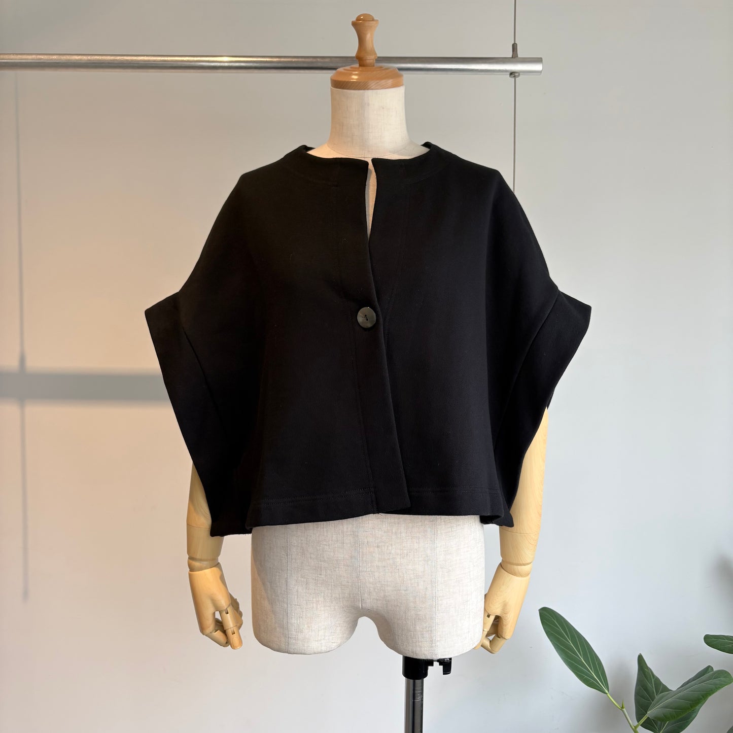 SI HIRAI//SHORT ROBE CHSS26-6011