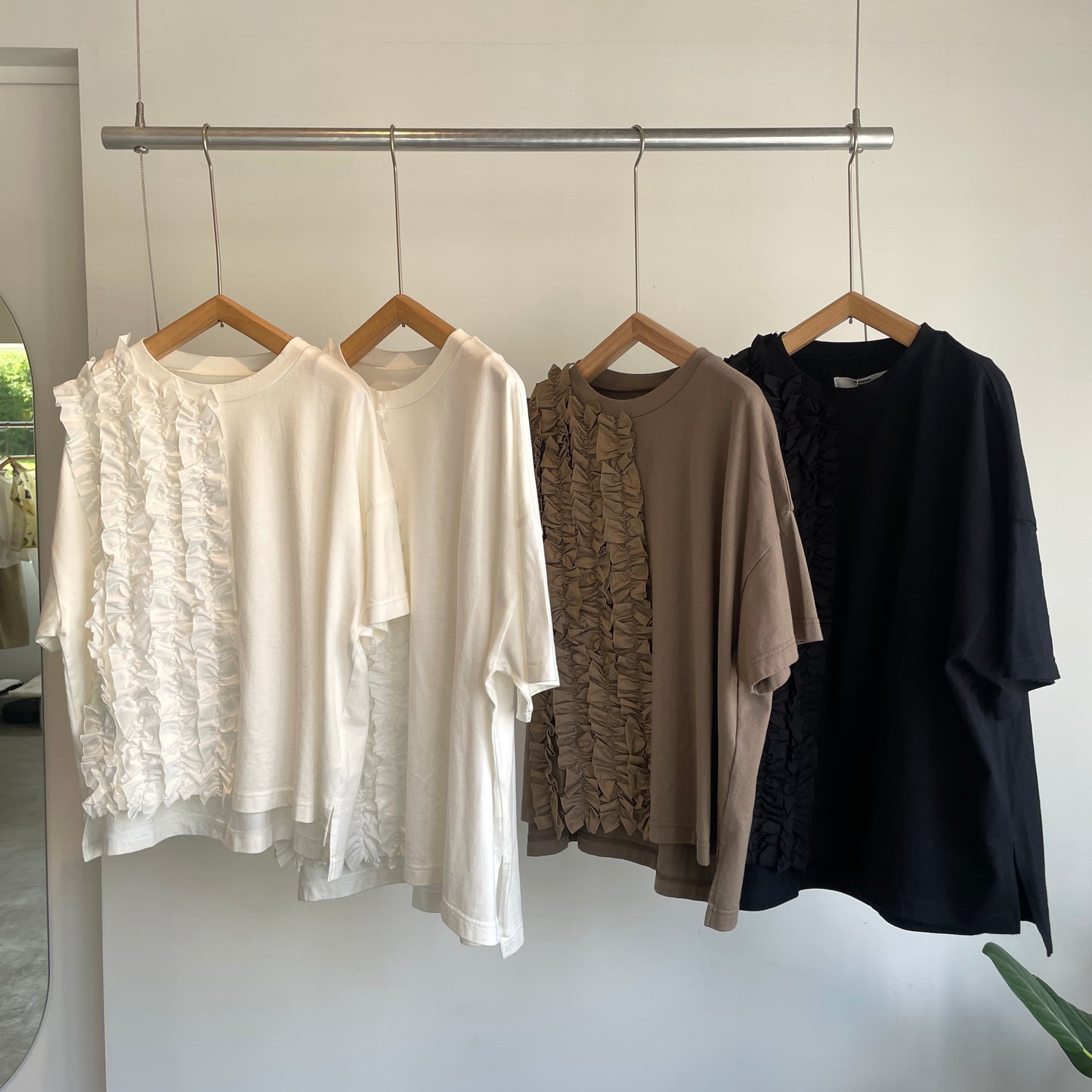universaltissu//クラシック天竺 フリルTシャツ　US251CT023