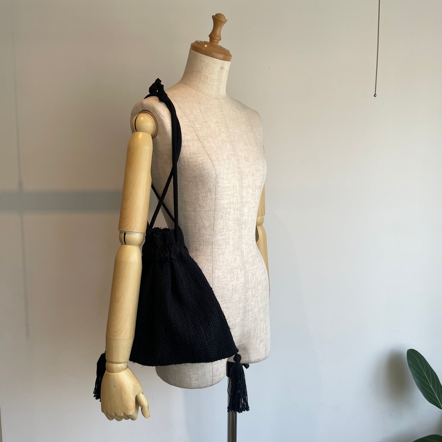 TEORI WORKS//tassel kinchaku
