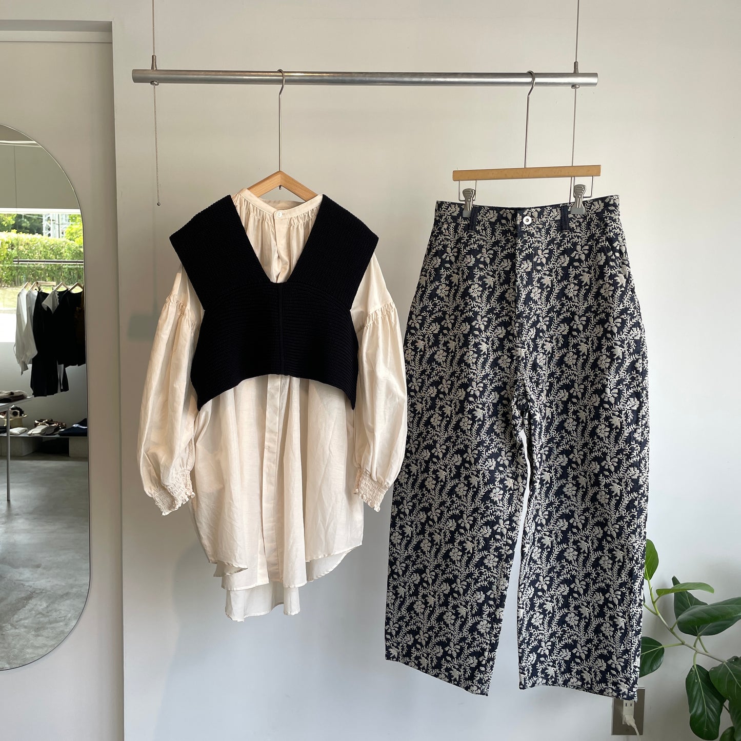 yuni//Cotton back cross ニットベスト　1701KN010262