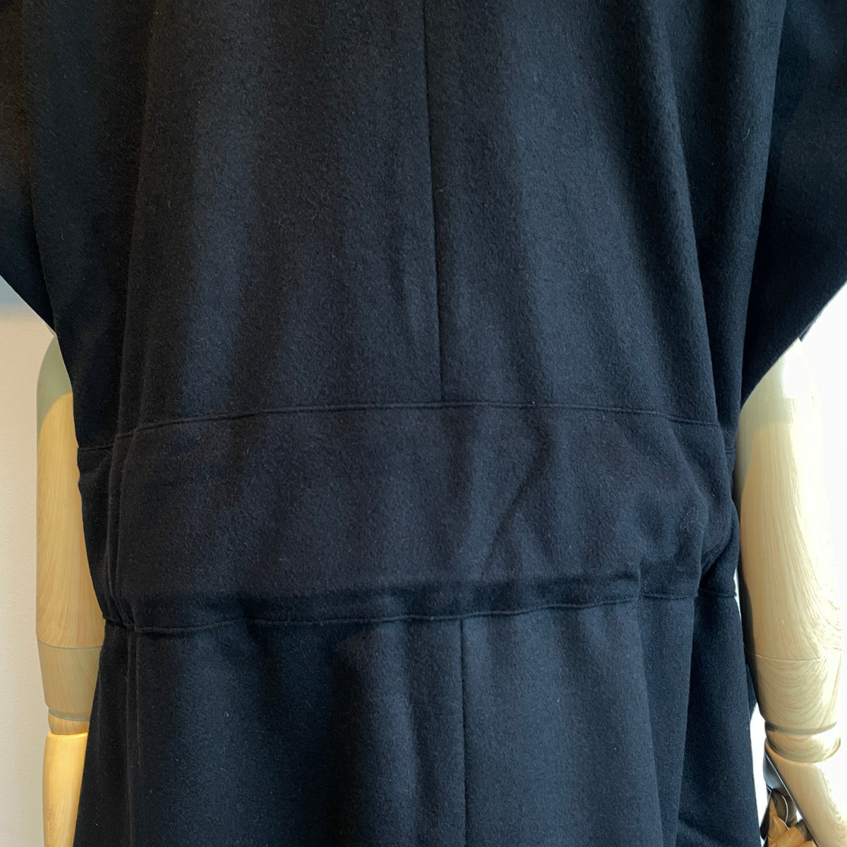 Honnete//Sleeveless Dolman Gown Coat_Royal Geelong HO-26AW CO24W