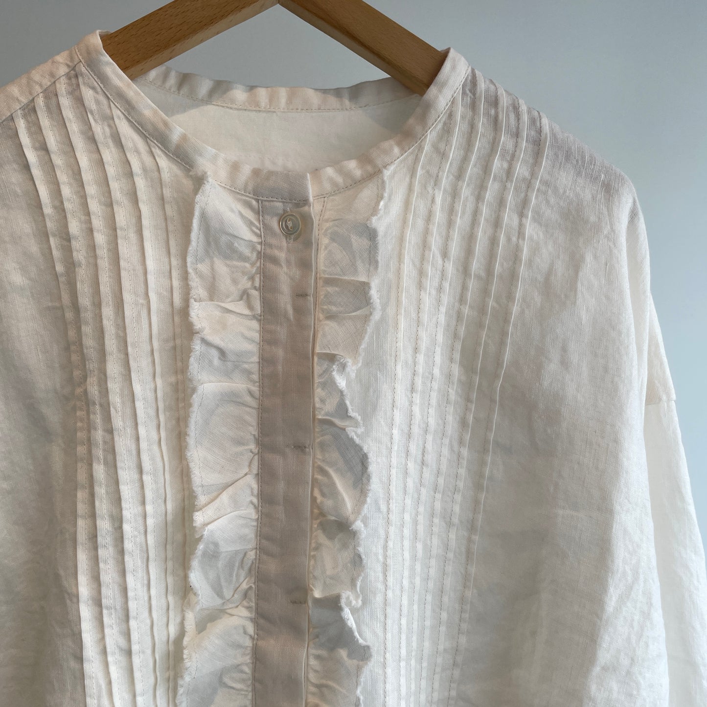 handsofcreation//Linen/Ra/chambrayプチスタンドタックフリルBL 01610612