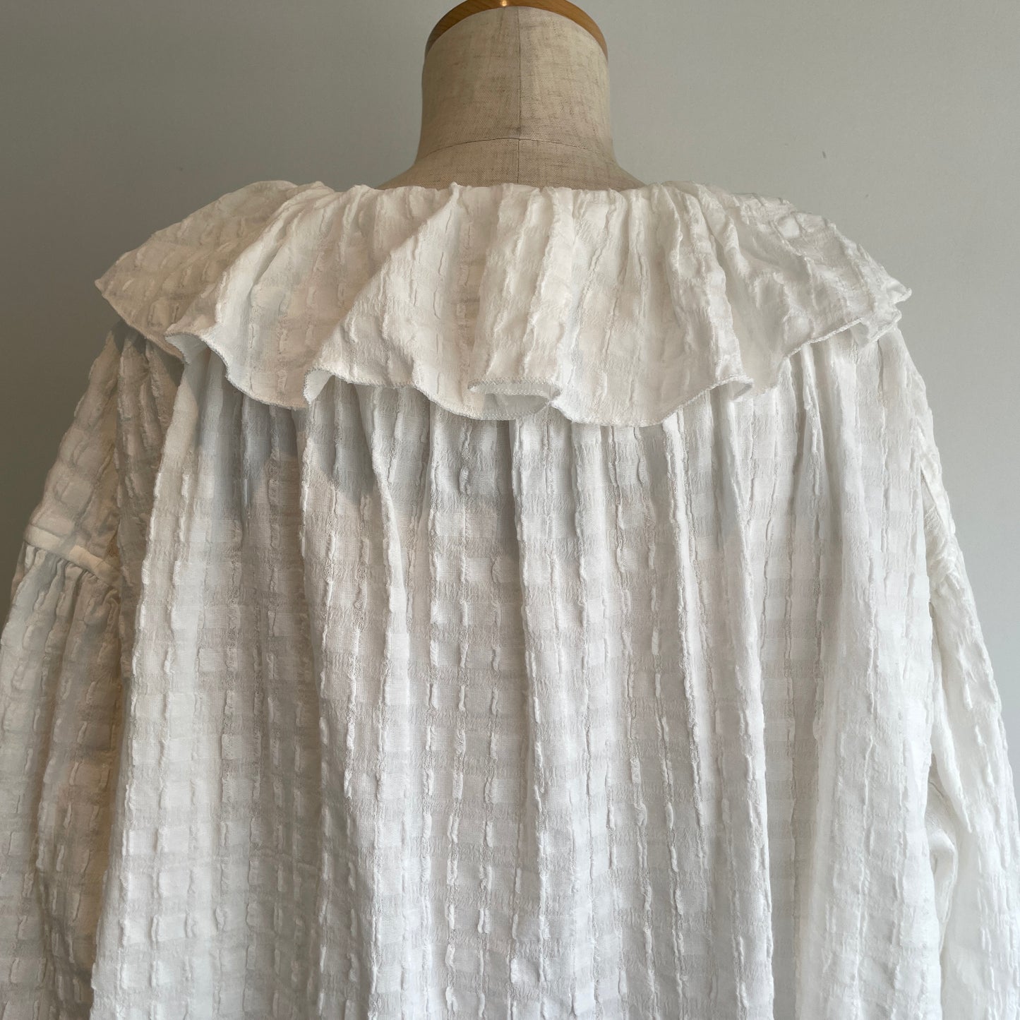 buoy buoy//SHEER CHECK TACK FRILL ブラウス　2701BL004262