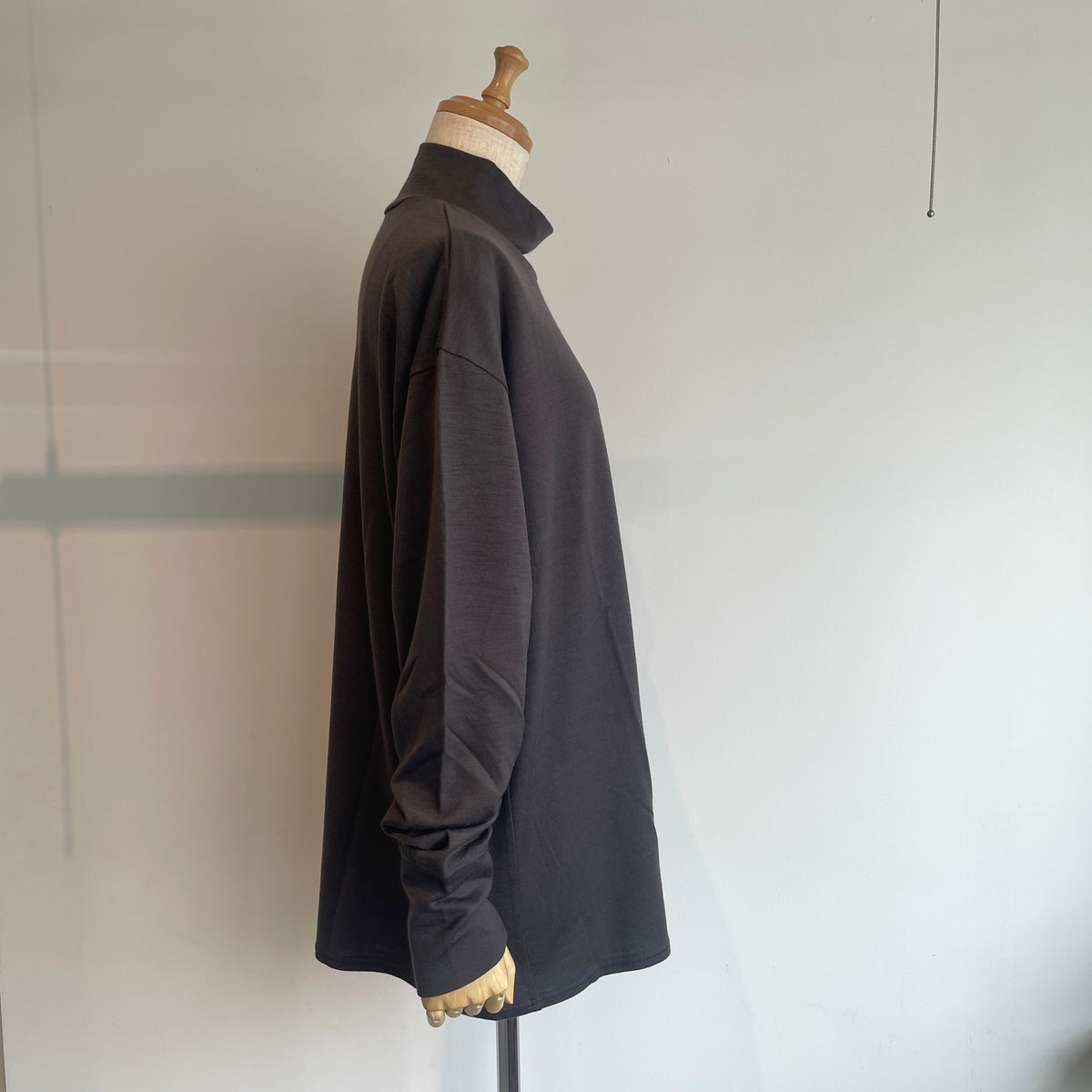 universaltissu//ウォッシャブルウール天竺 タートルネックPO TS233CT091