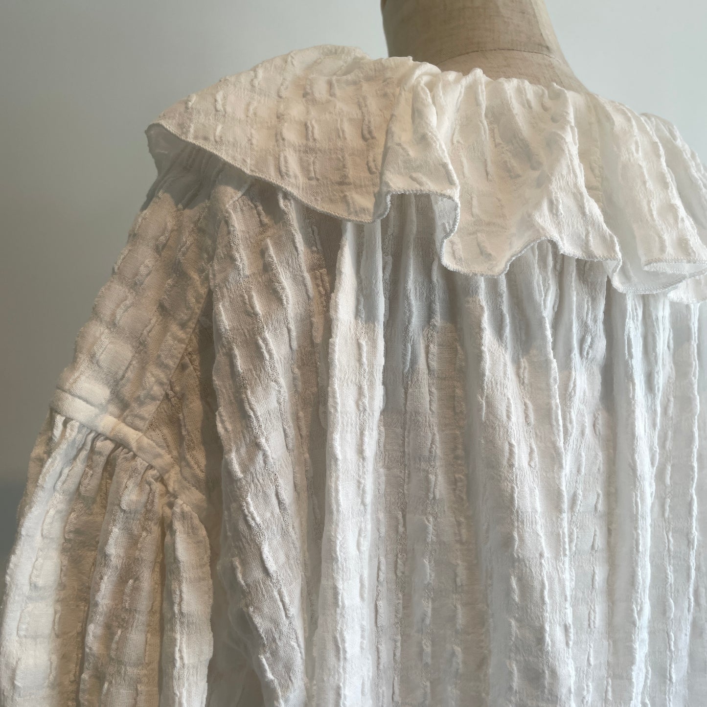 buoy buoy//SHEER CHECK TACK FRILL ブラウス　2701BL004262