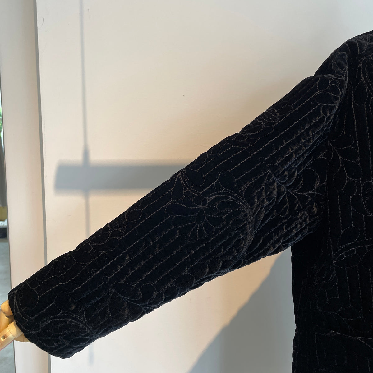 heriter//velvet quit embroidery short coat H2-26-6006