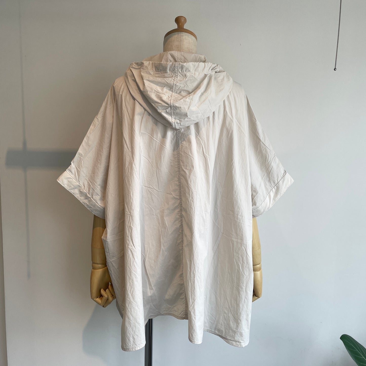 buoy buoy//45d NYLON 伊吹染め PONCHO シャツ　2701BL017261