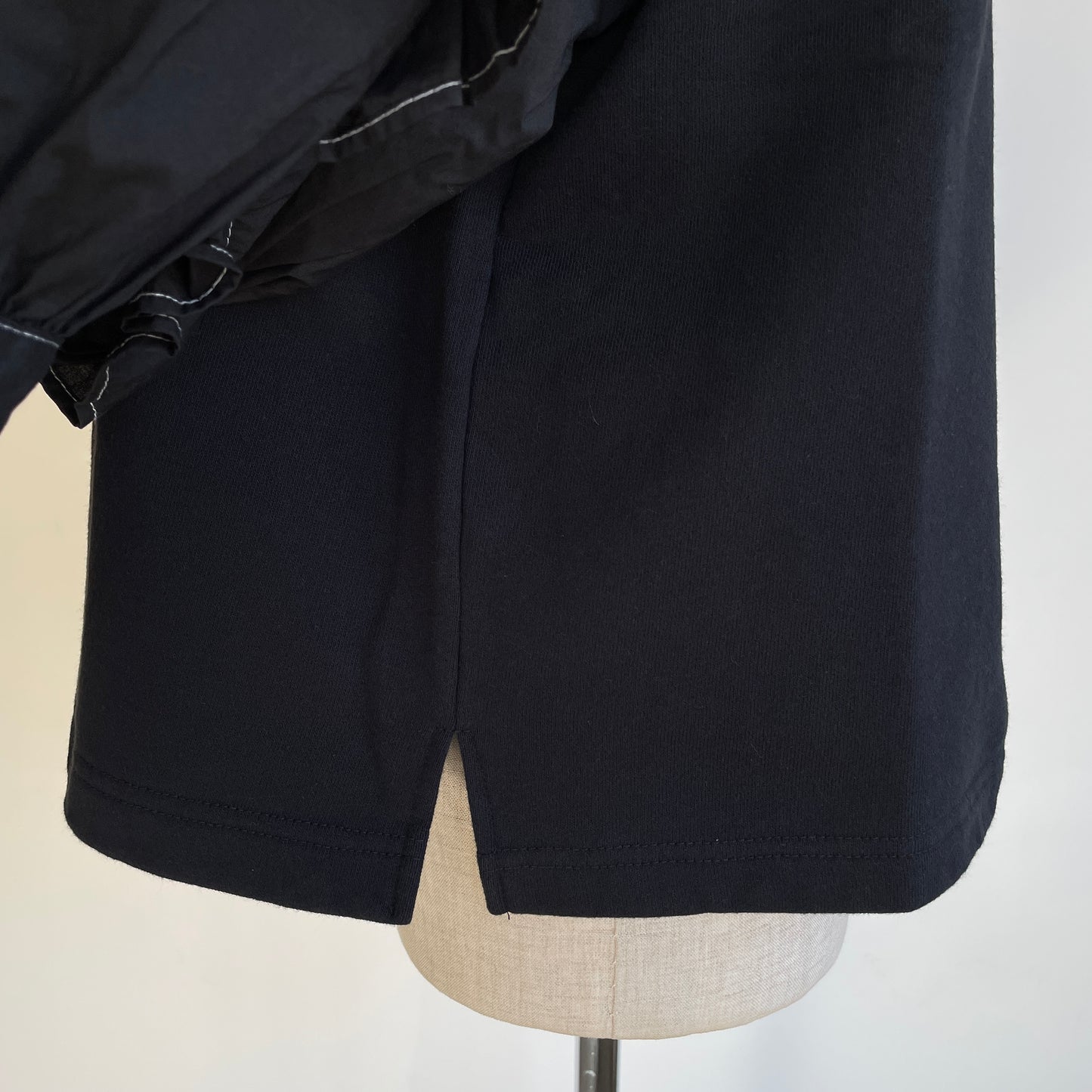 universaltissu//セントラル裏毛タイプライターコンボフリルPO
US260CT032