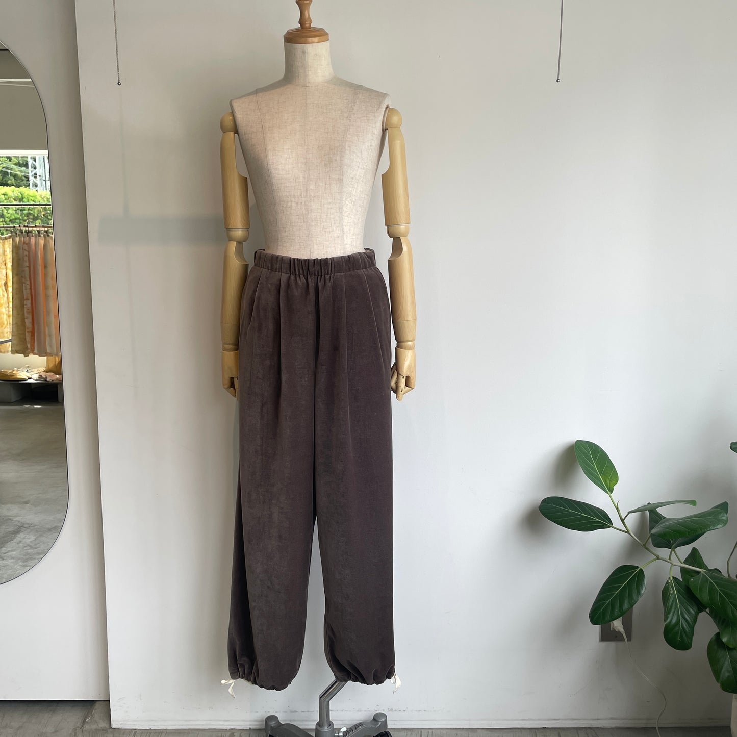 handsofcreation//綿ベロアタックパンツ 01640865