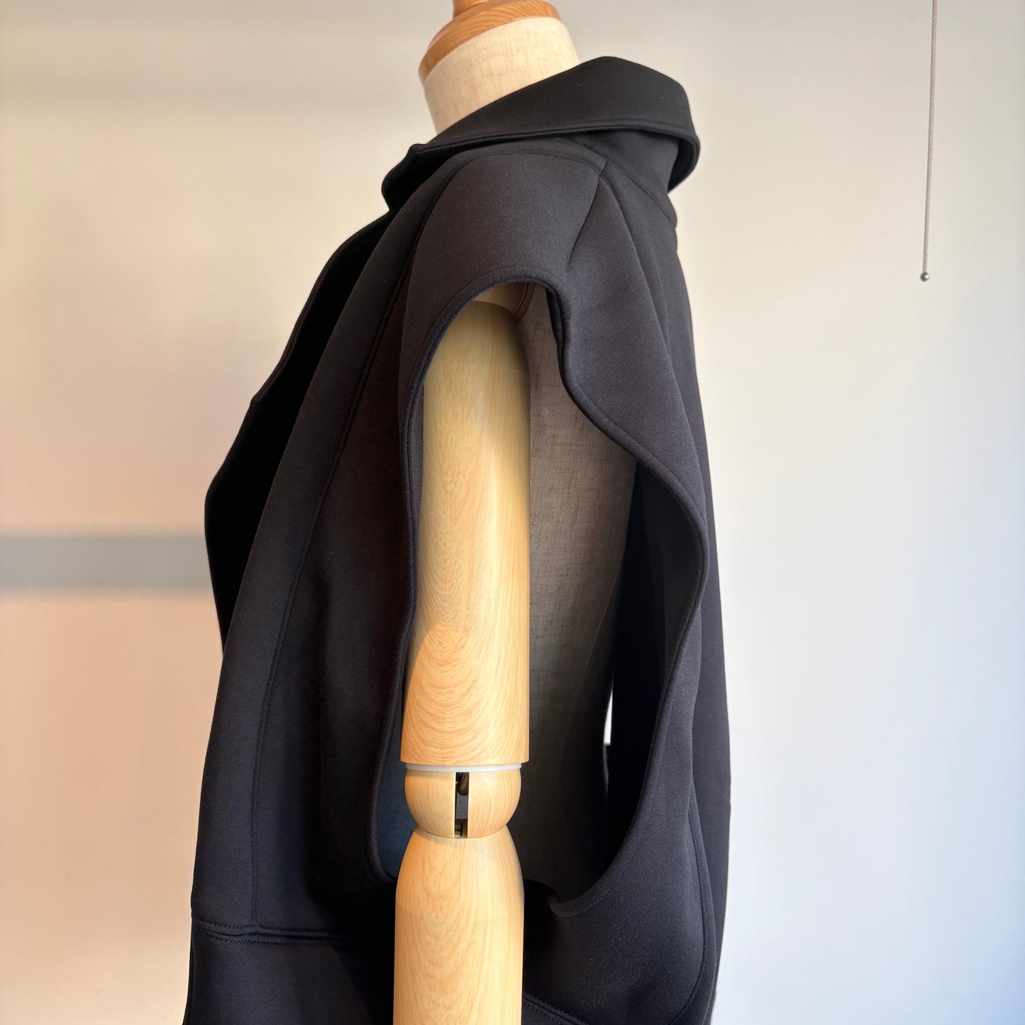 ALWEL//SLEEVELESS JACKET  AIR-10