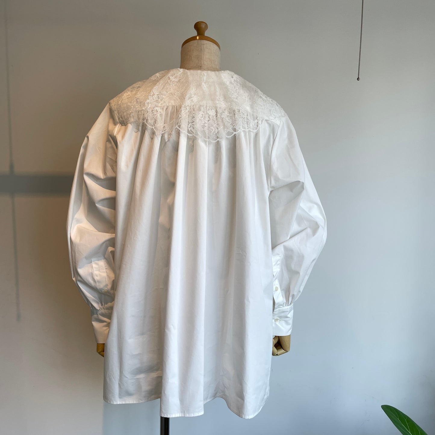 heriter//lace collar blouse
H2-26-3010