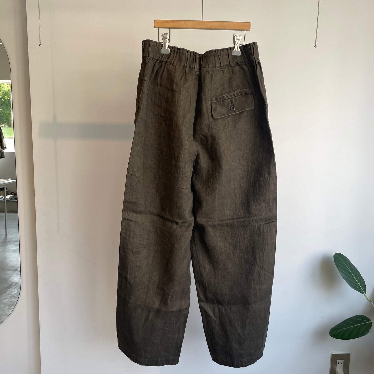 handsofcreation//40/-L綾織り黒染め・オーバーダイワークパンツ 01630324