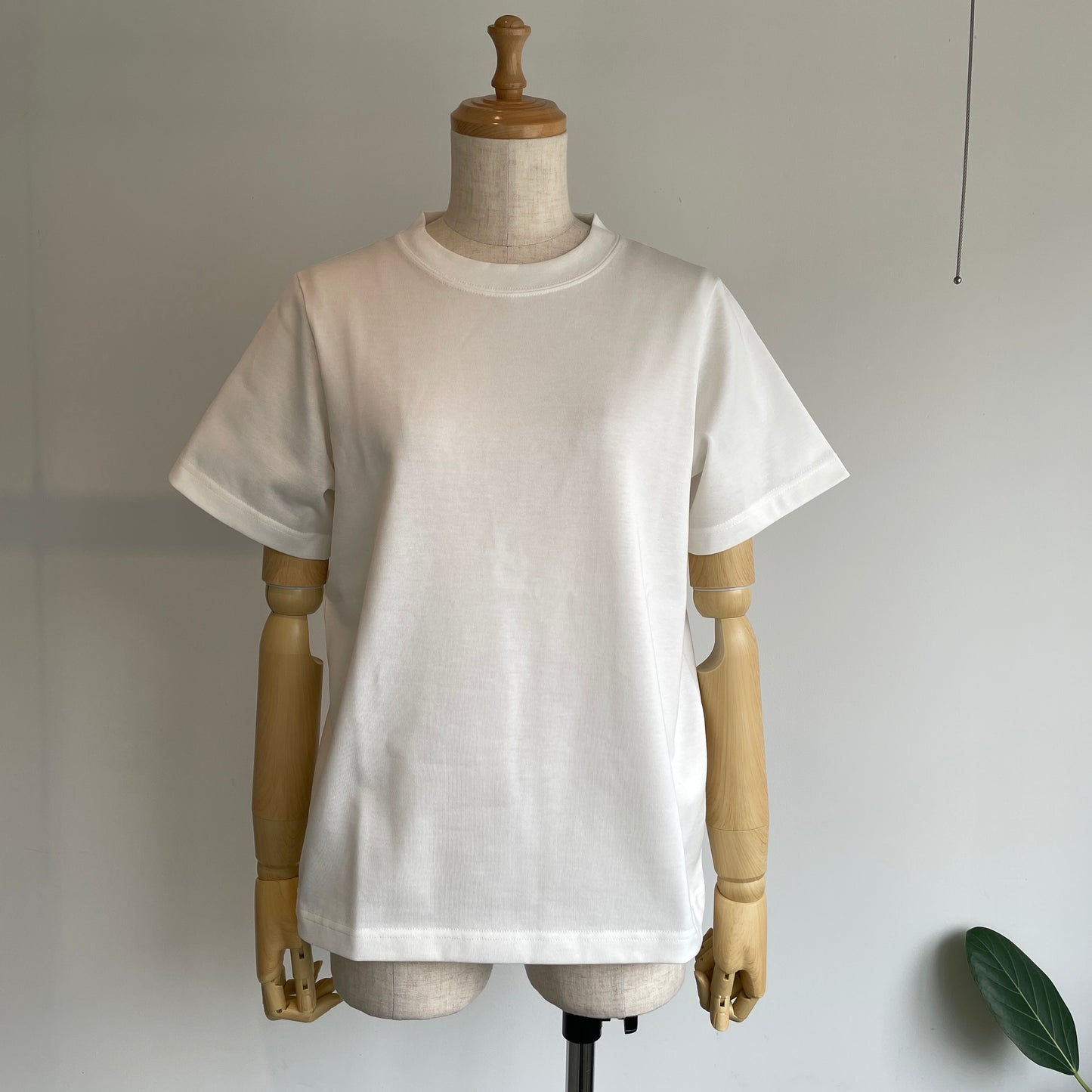 itochi // San Joaquin cotton paralleled single jersey crew neck t-shirt