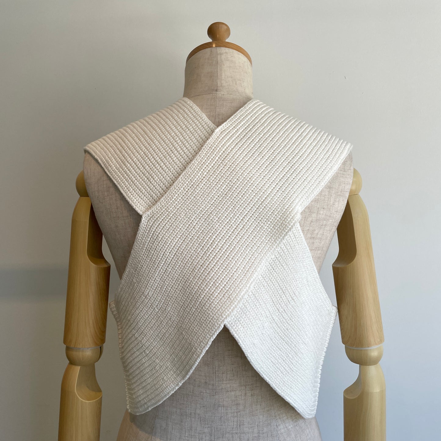 yuni//Cotton back cross ニットベスト　1701KN010262