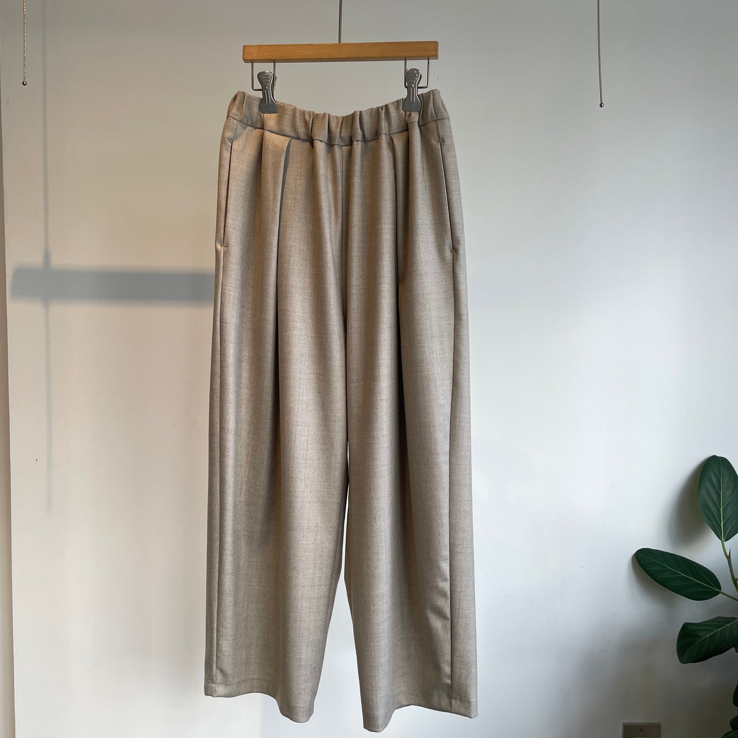 yuni//washable wool gum tack パンツ　1701PT009252