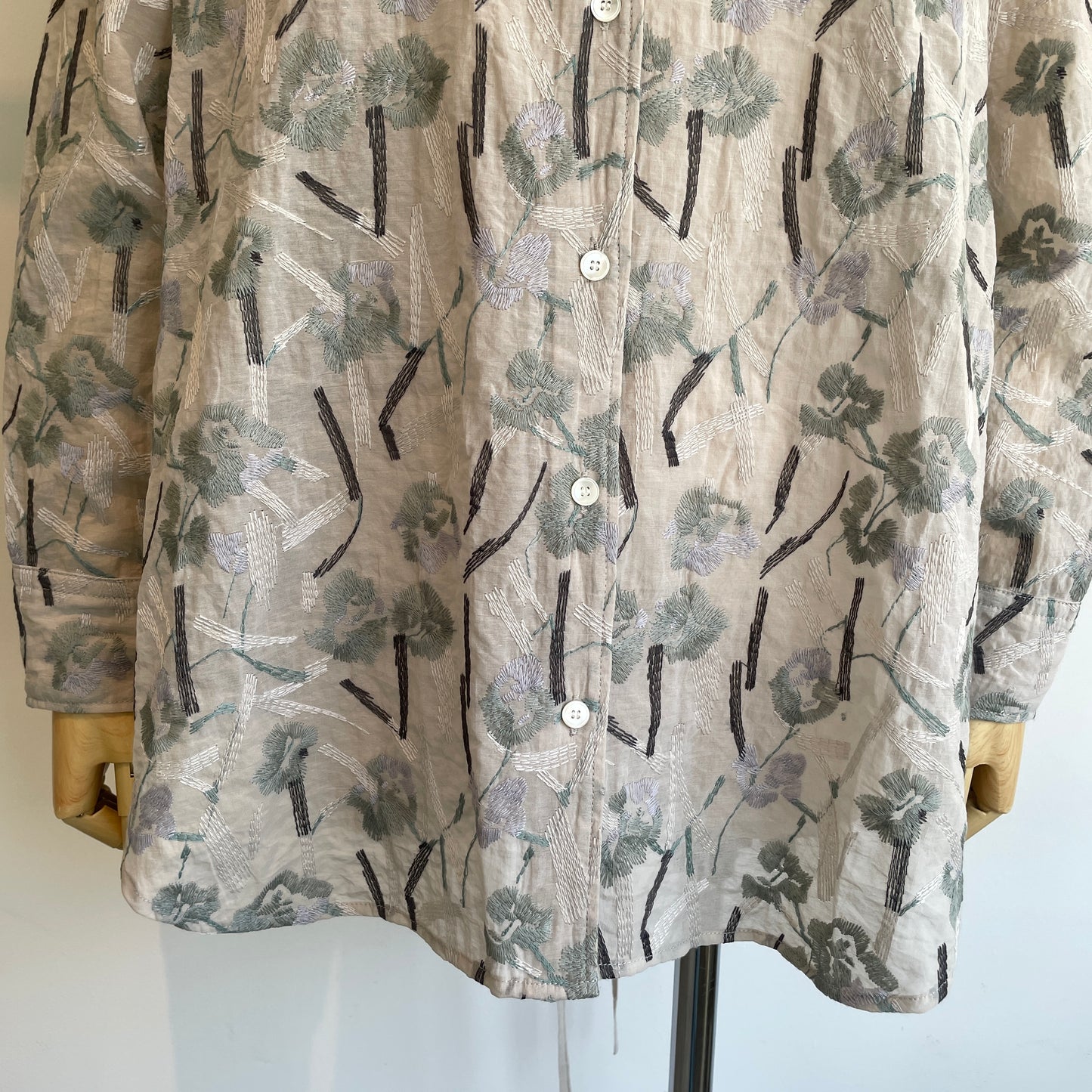 yuni//Cotton Nylon sheer blooming embroidery シャツ 1701BL011262