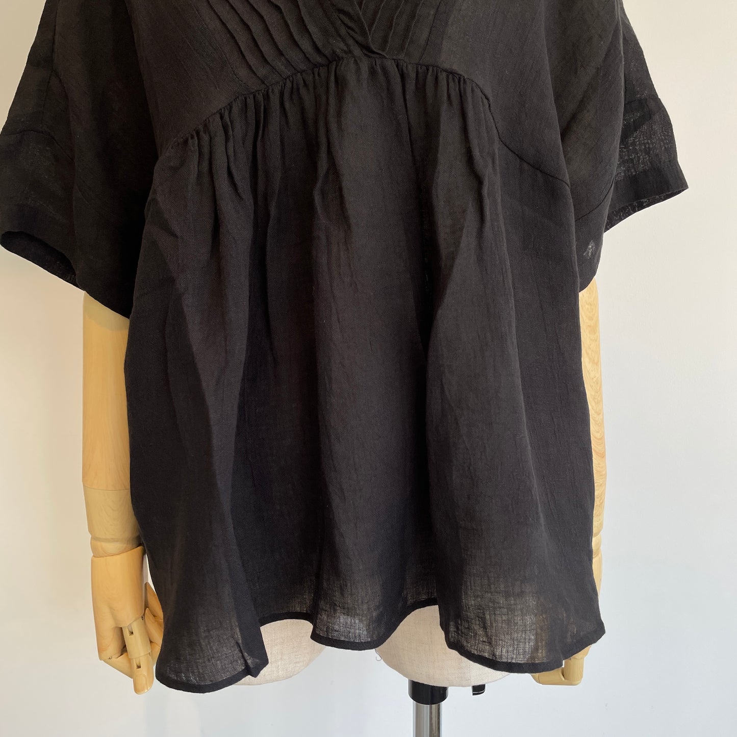 handsofcreation//60/-Linen解撚ワッシャークロスV／NプルオーバーBL 01630638