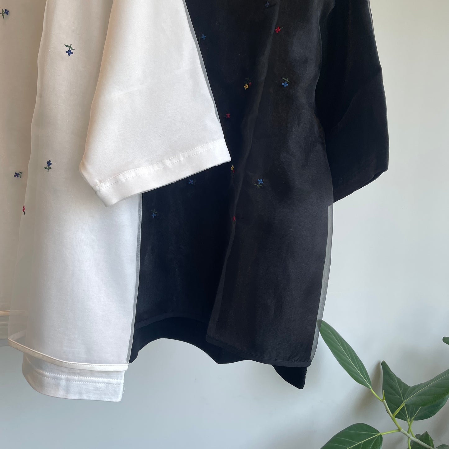 porter des boutons//Petite fleurドゥーブルTシャツ　P21-3-035