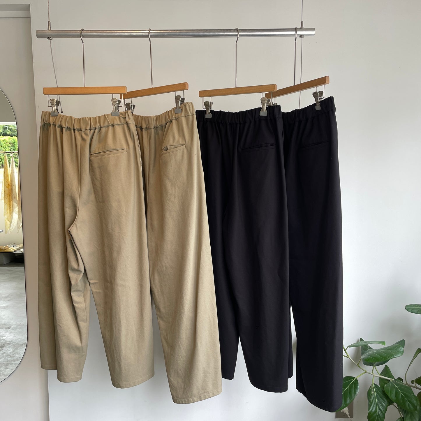 yuni//20/2強撚Cotton twill relax パンツ 1701PT005262