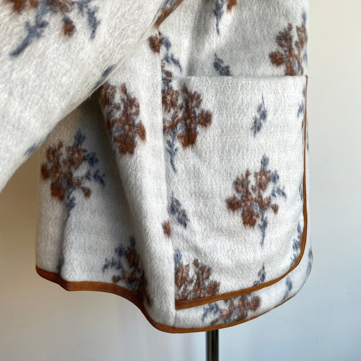 qiri//sarasa raised jacquard カーディガン　6301BL004262