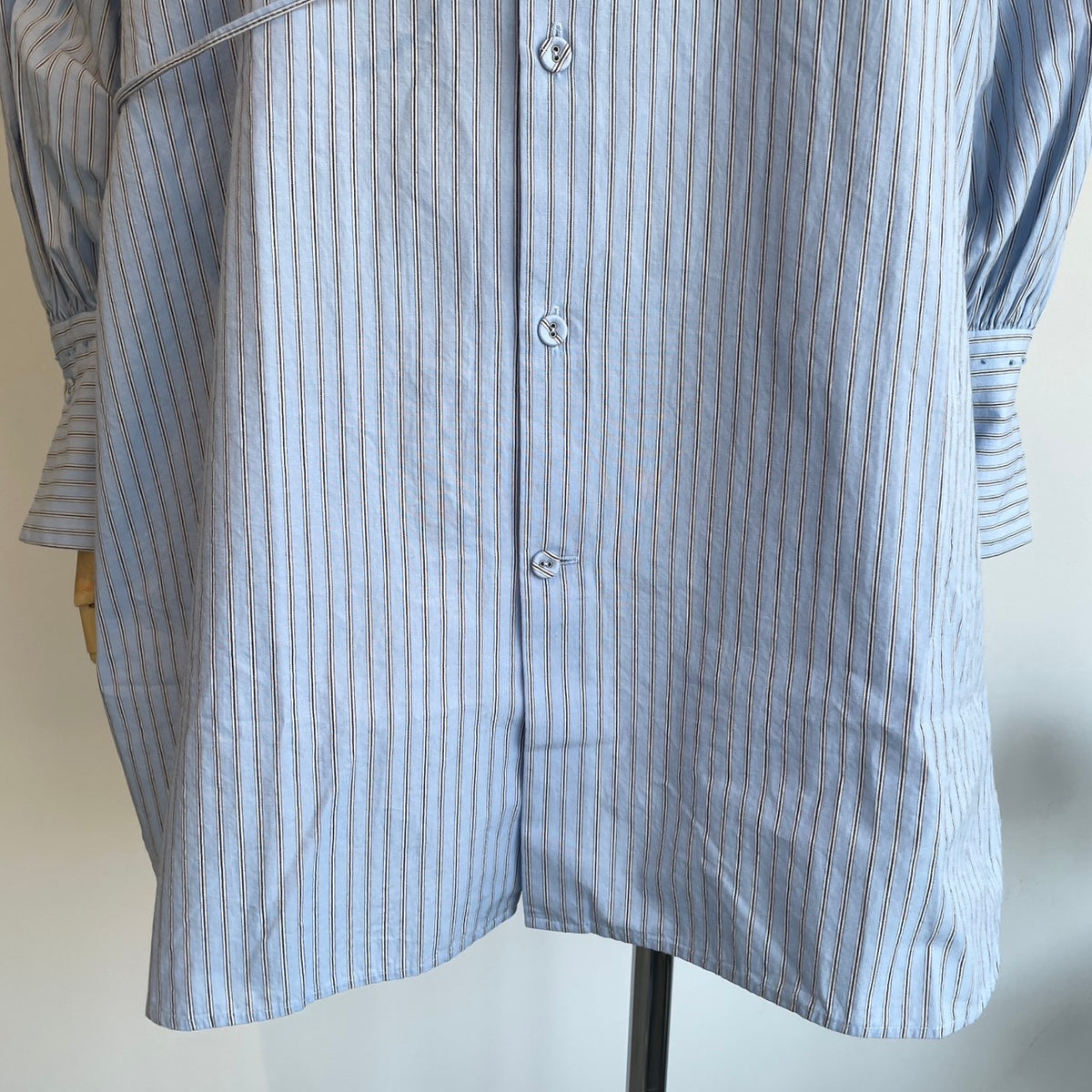 MarchAprilMay//param shirts パラムシャツ(バックオープンシャツ)