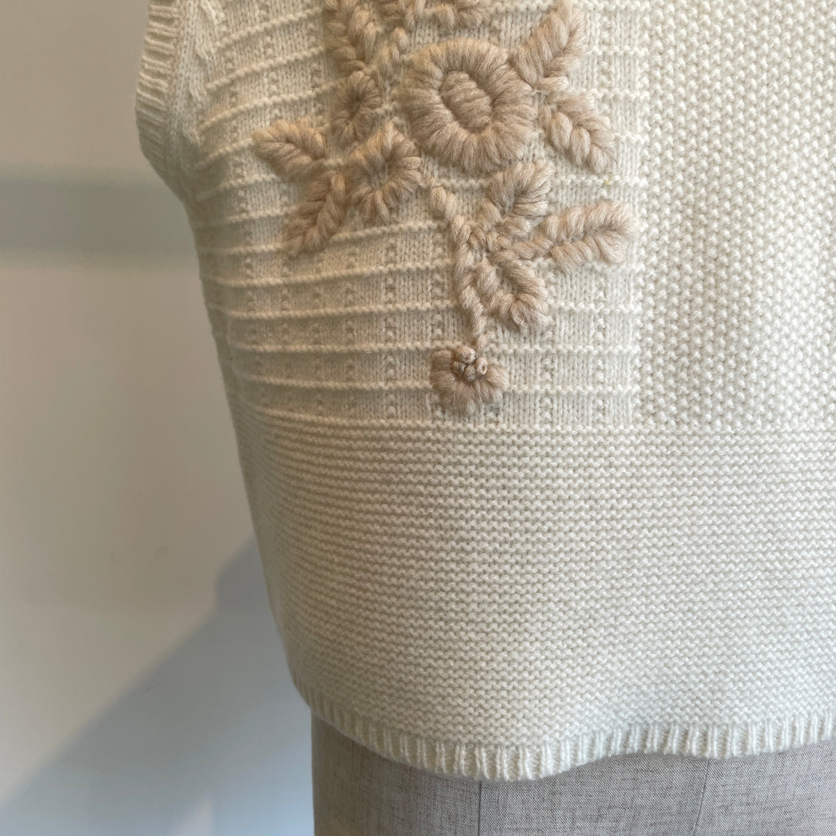 yuni//ウール / ハンド刺繍ベスト　1701KN002262