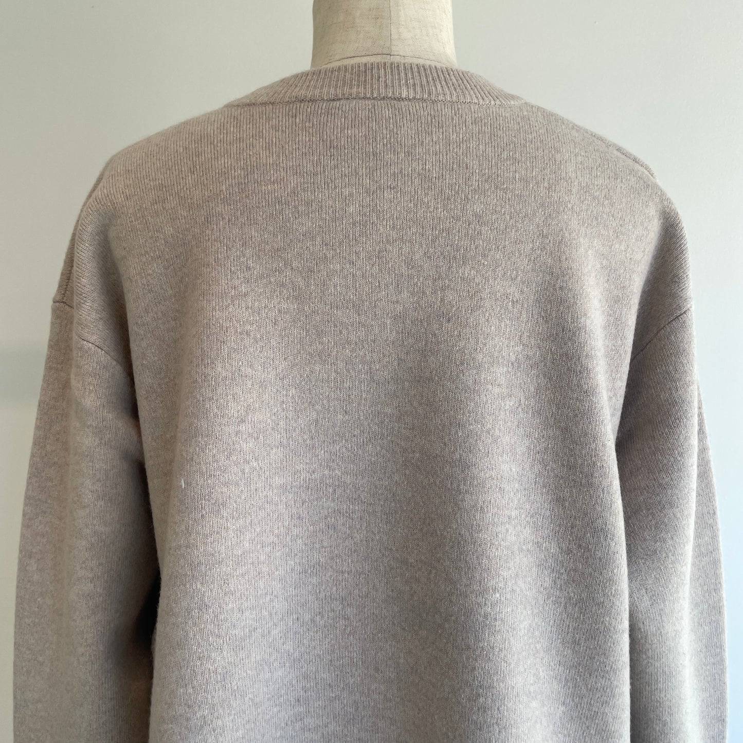 yuni //New England smooth moesleeves 1701KN018252