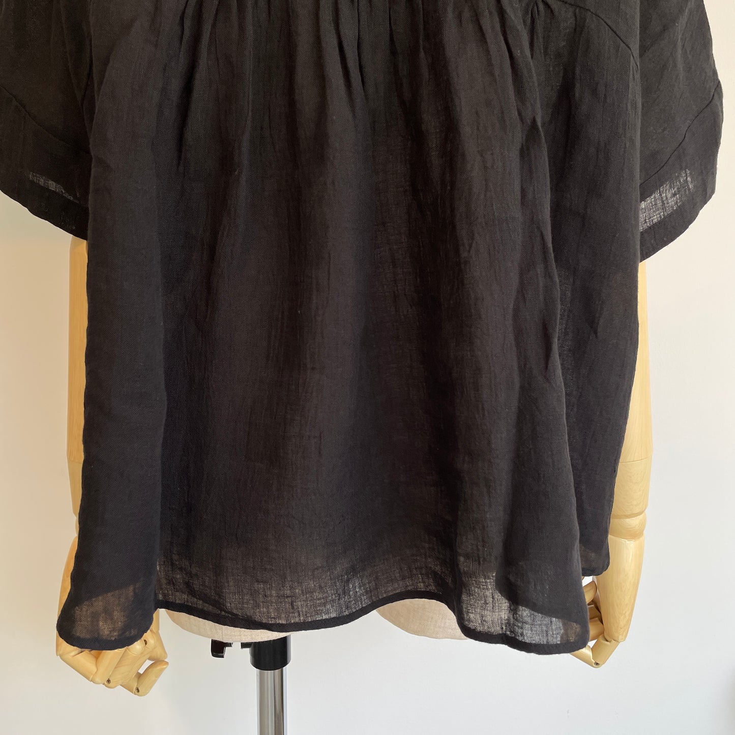 handsofcreation//60/-Linen解撚ワッシャークロスV／NプルオーバーBL 01630638