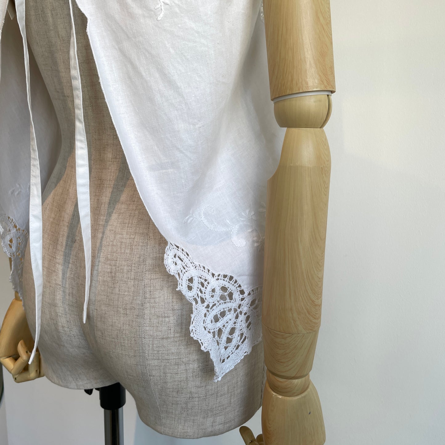 Heriter //bobbin lace tablecloth camisole  H0-00-3061
