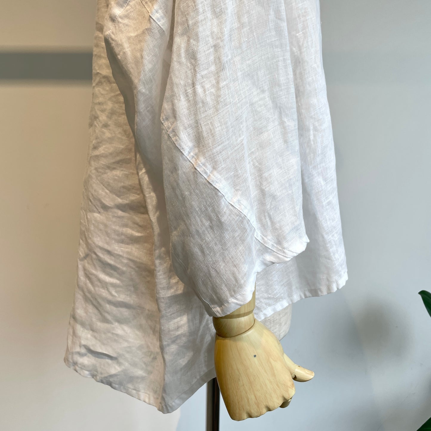 yuni//60/1 Linen cocoon sleeves BL 1701BL039261