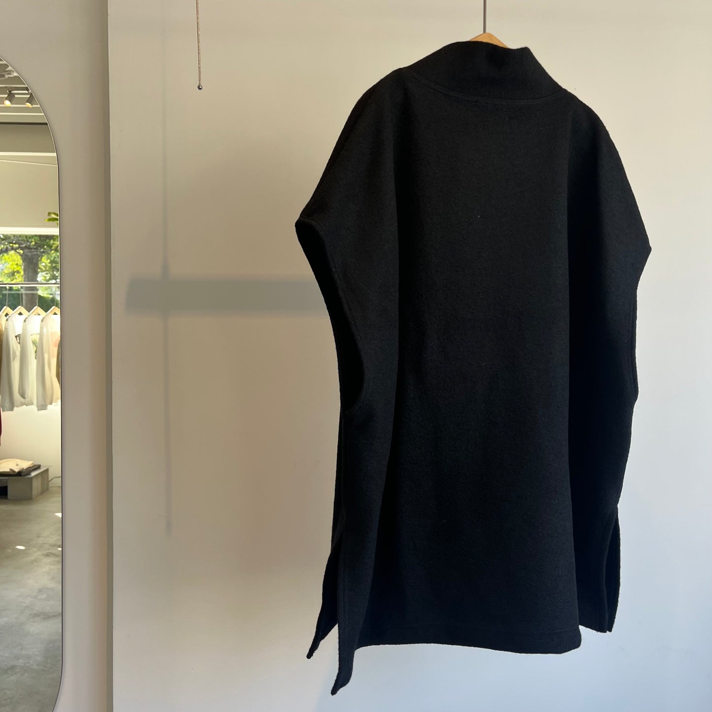 SIHIRAI//WOOL RING YARN COMPRESSED JERSEY Vネックジレ CHAW24-4606