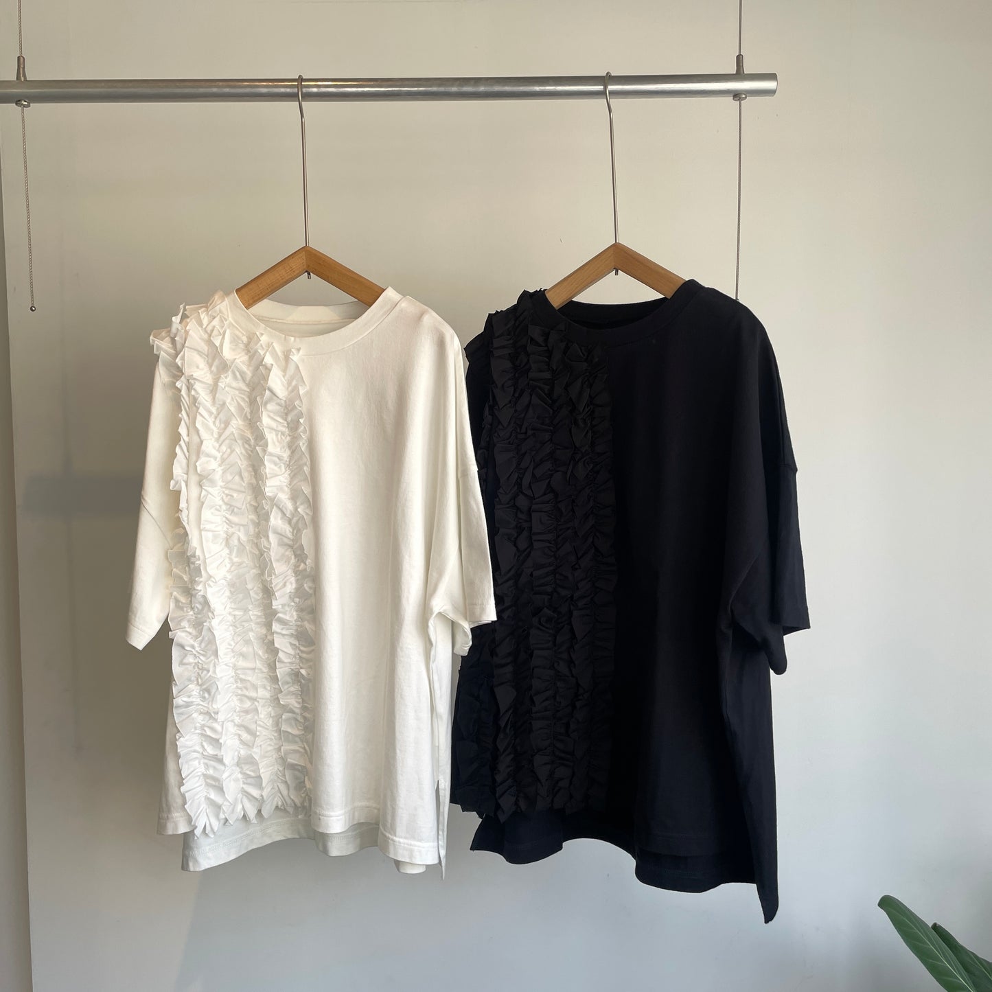 universaltissu//クラシック天竺 フリルTシャツ　US251CT023