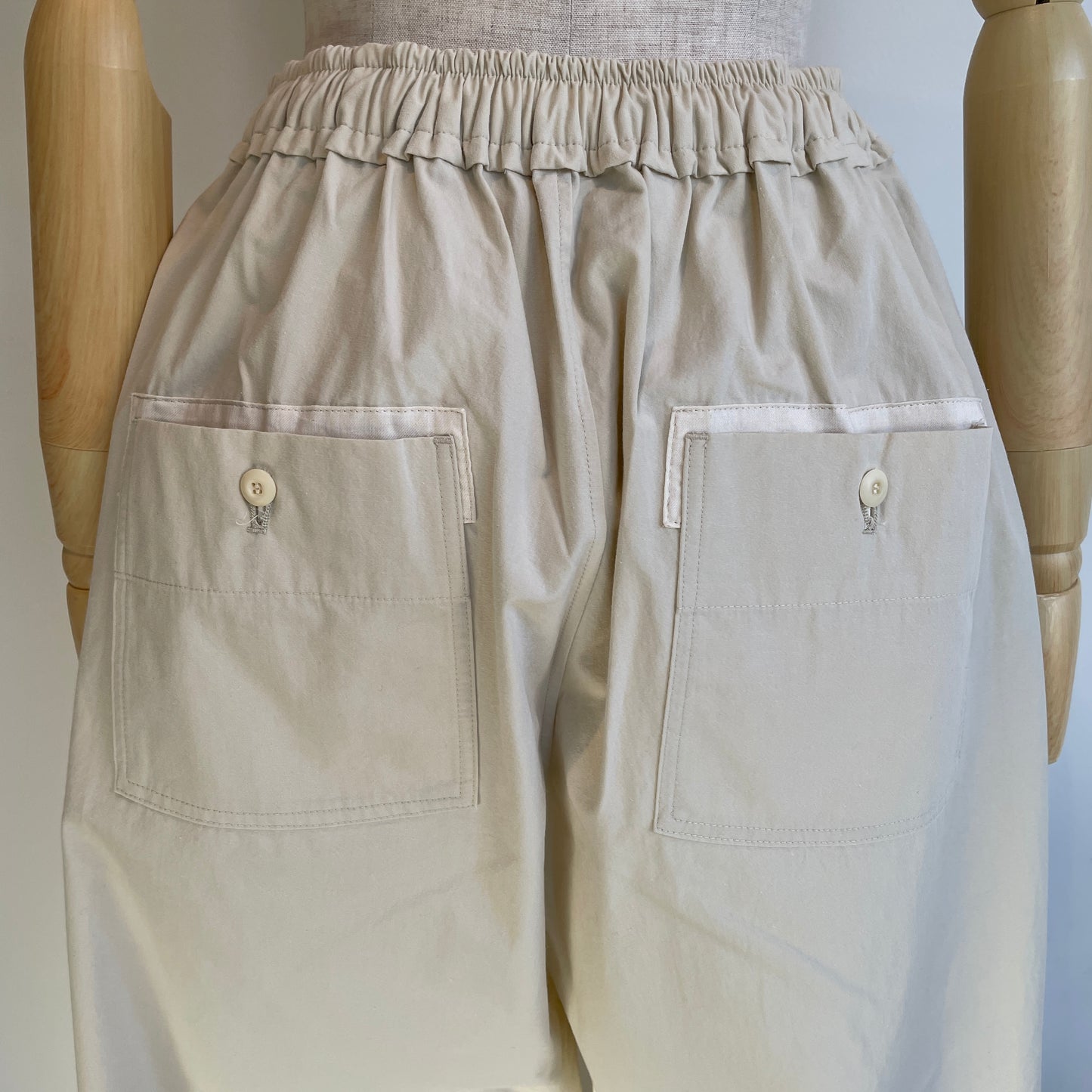 handsofcreation//高密度コンパクト30ウェザー播州洗い＋LD反発加工8分丈PT 0261302