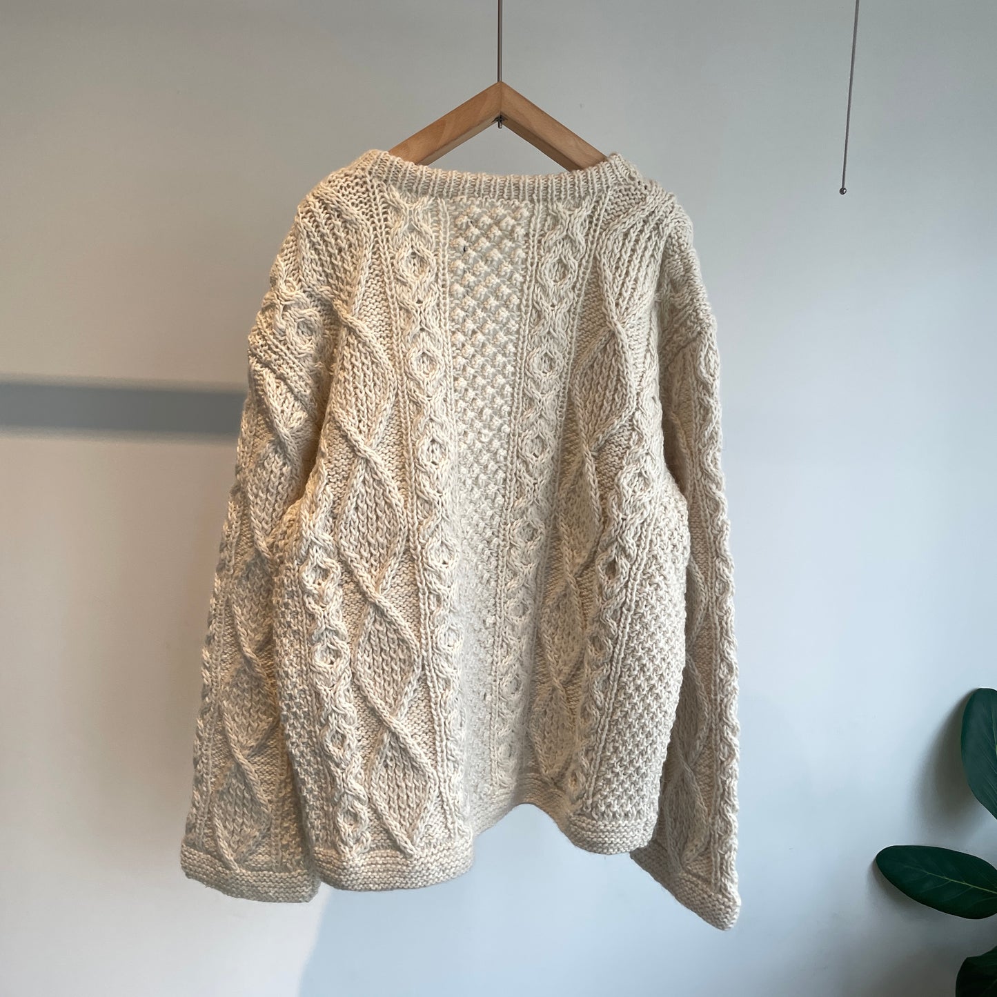 Heriter //hand aran cardigan H0-00-1002