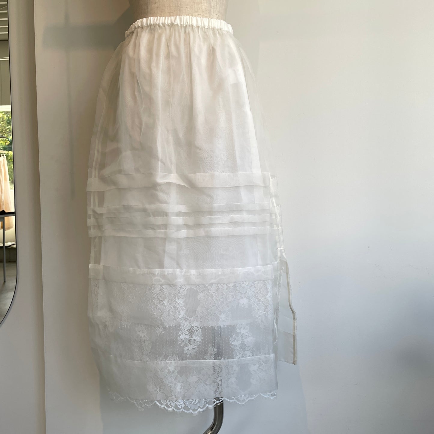 heriter//silk organdy skirt
H2-26-4002