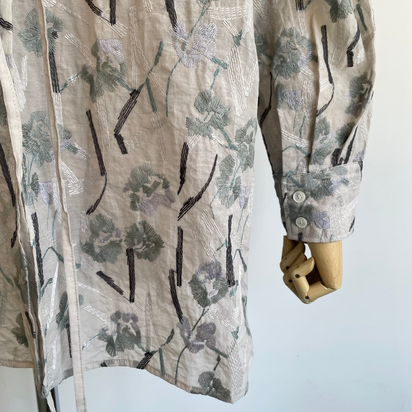 yuni//Cotton Nylon sheer blooming embroidery シャツ 1701BL011262