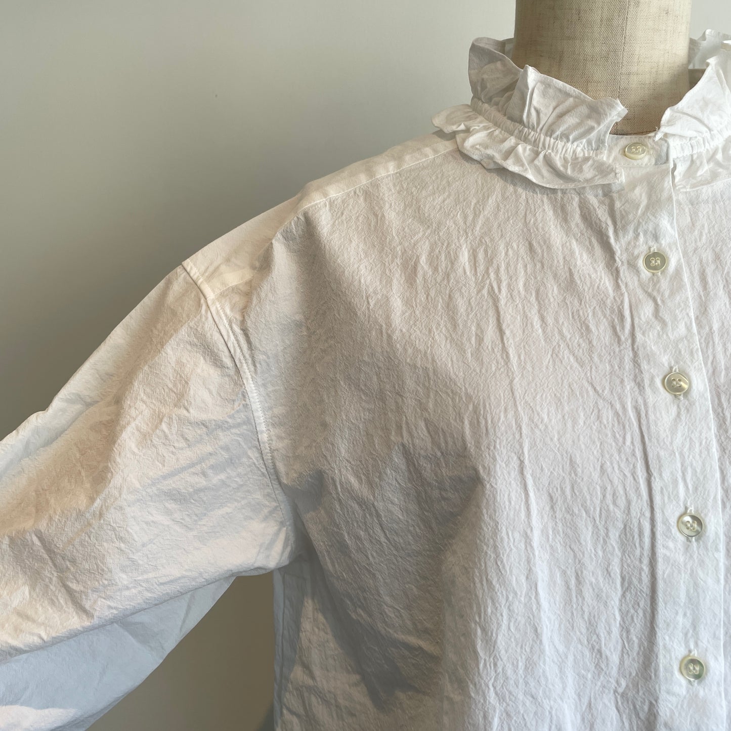handsofcreation//強撚cotton桐七炊き変形フリル7分袖BL 01630642