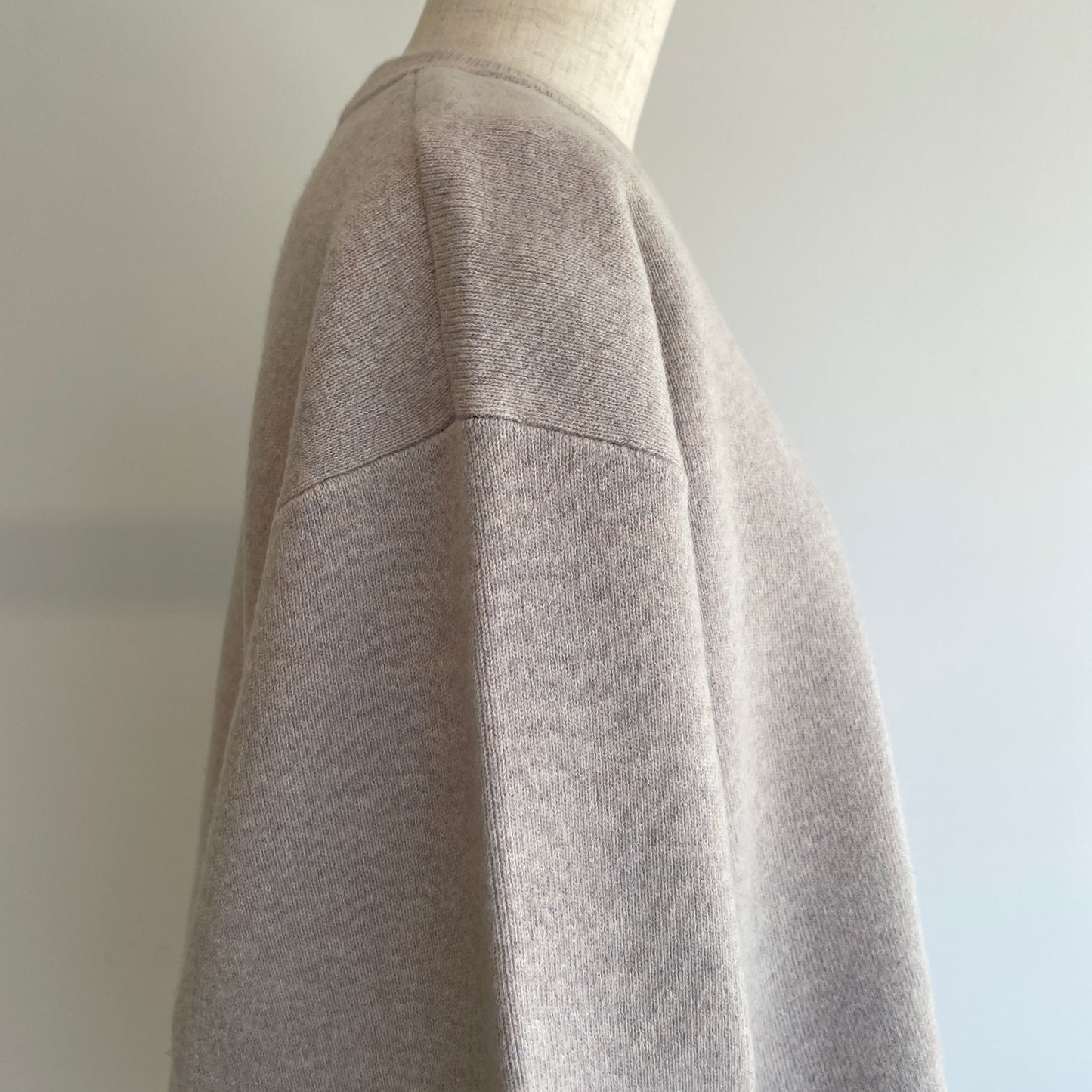 yuni //New England smooth moesleeves 1701KN018252