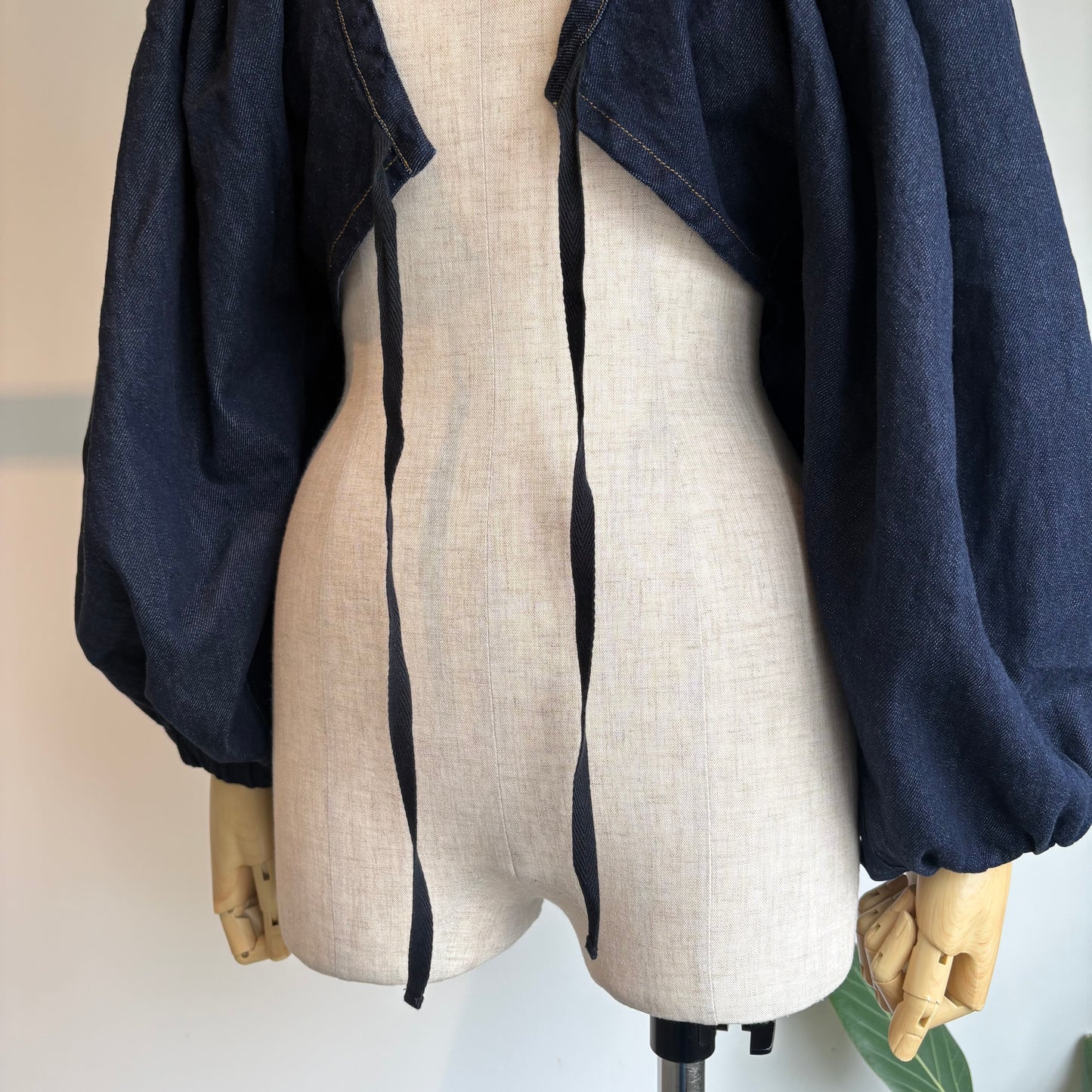 si si si//VICTRIAN BOLERO  2026-SS111