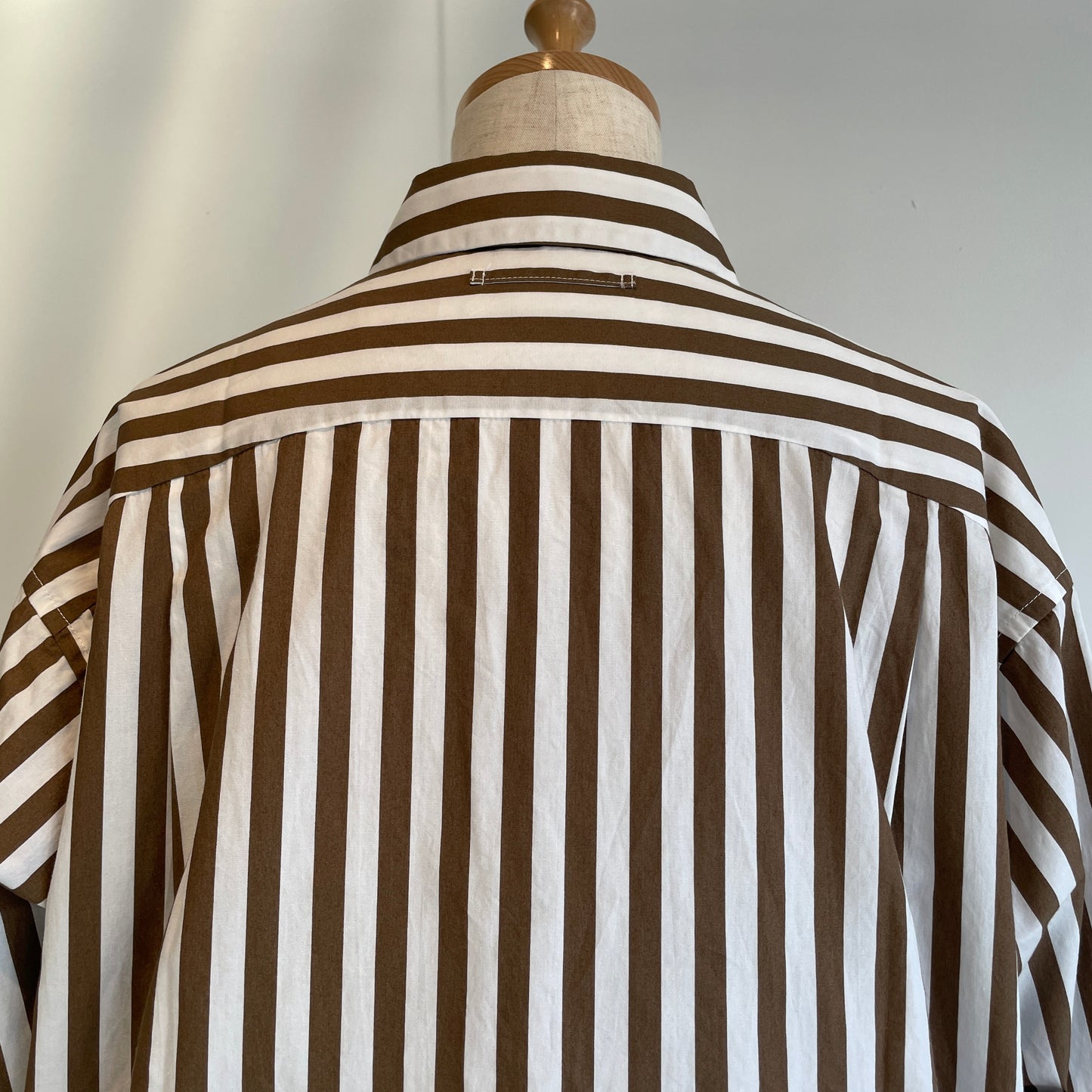 handsofcreation//50ブロードストライププリントラウンドカラーシャツ　01610604