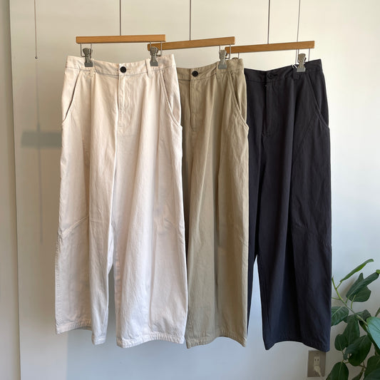 yuni //強撚コットン近江晒コクーンパンツ　1701PT001252